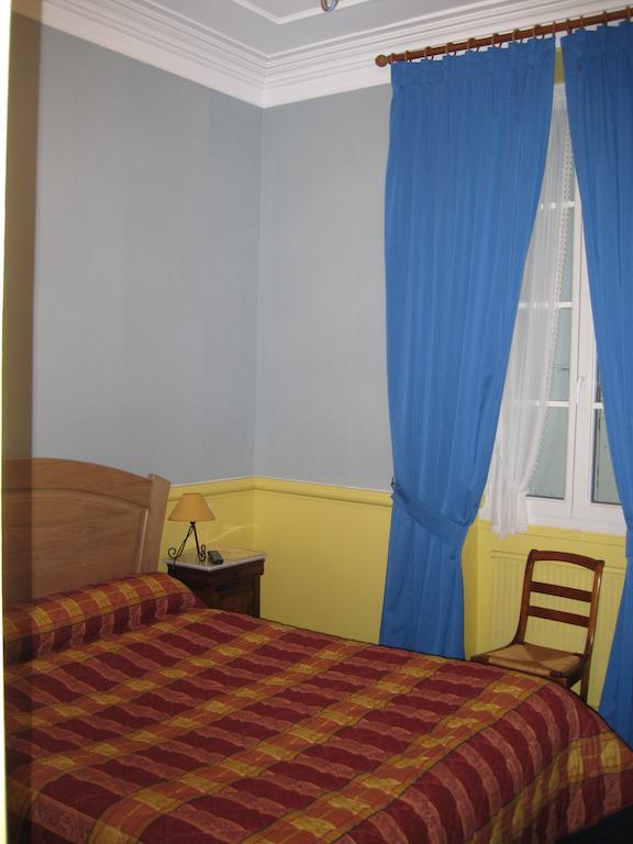 Hotel Colombet Nyons Δωμάτιο φωτογραφία